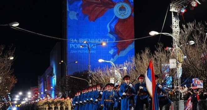 Završen skup u Banjaluci uz nacionalističke poruke i likove ratnih zločinaca