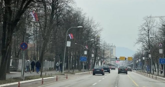 Banja Luka okićena zastavama Srbije: Evo detalja Dodikove i Vučićeve skandalozne proslave