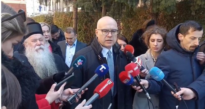 Vučević prošetao Sarajevom i poručio: Srbija će ostati uz RS, ona je legalna i legitimna