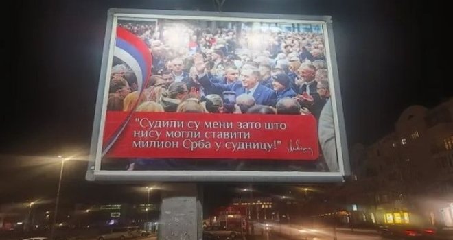 Istočno Sarajevo osvanulo oblijepljeno plakatima podrške Miloradu Dodiku