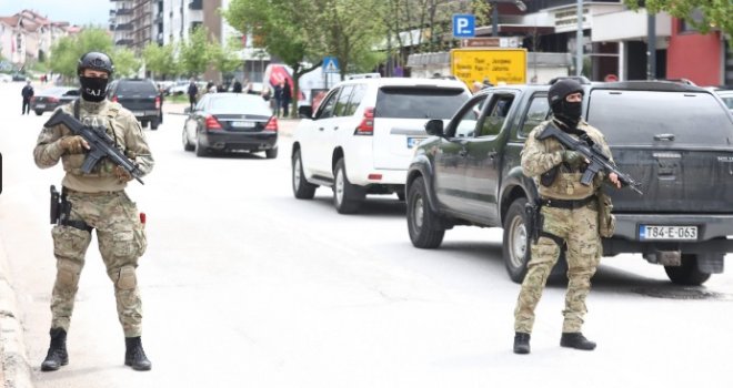 Blokirano Istočno Sarajevo: Fotografije specijalaca koji čuvaju Milorada Dodika