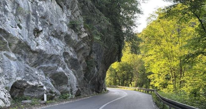 Cesta kroz kanjon Une, iako spektakularna, sa sobom nosi niz ozbiljnih rizika
