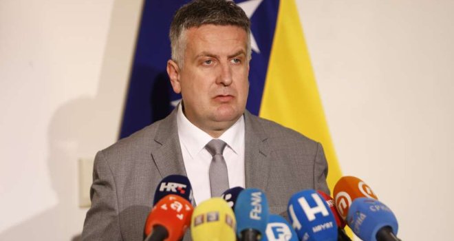 Vuković: Poziv za pregovore koji upućuje Dodik njegov krik zbog promašene politike