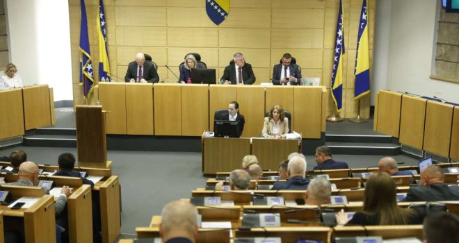 Predstavnički dom prihvatio predloženi zakon o femicidu