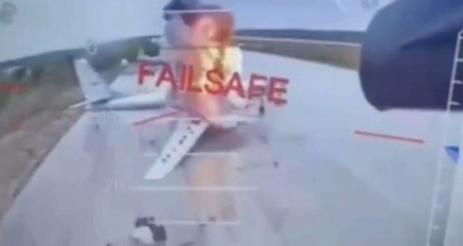 Desetine aviona u plamenu: Ukrajina uništila trećinu ruske zračne flote