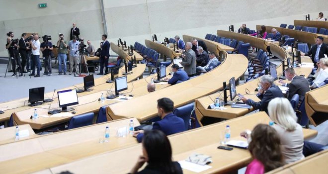 Predstavnički dom PSBiH usvojio više predloženih zakona