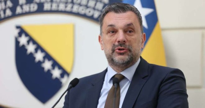 Kovačević mora otići, šteta koju je napravio je politička i ogromna! Bakir je smogao snage i priznao... Komšića čekamo!