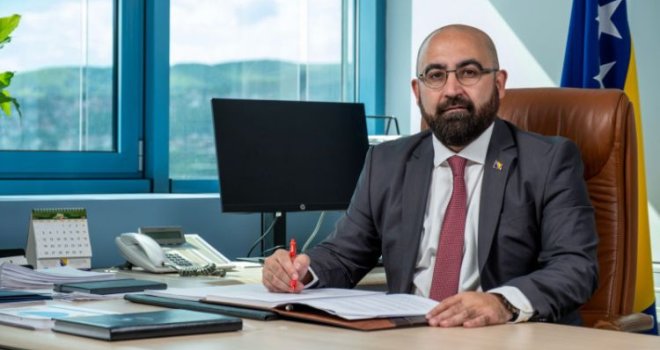 Novac stoji na računu, šta će biti s njim?! Evo kako rasporediti dobit Centralne banke BiH od preko 200 milina KM...