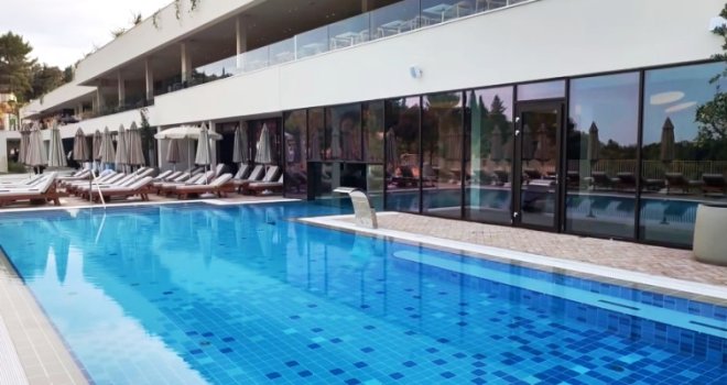 Traže radnike za novi luksuzni hotel u Istri: Evo kolike zarade nude, a obećavaju i 13. platu, regres, bonus...