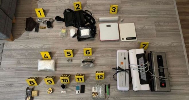Uhapšen diler iz Tešnja: Policija pronašla 5 kg droge, pištolj i municiju