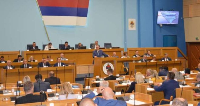 Šta je sve izglasano na posebnoj sjednici Narodne skupštine RS: Jedan zaključak posebno je opasan za budućnost BiH?!